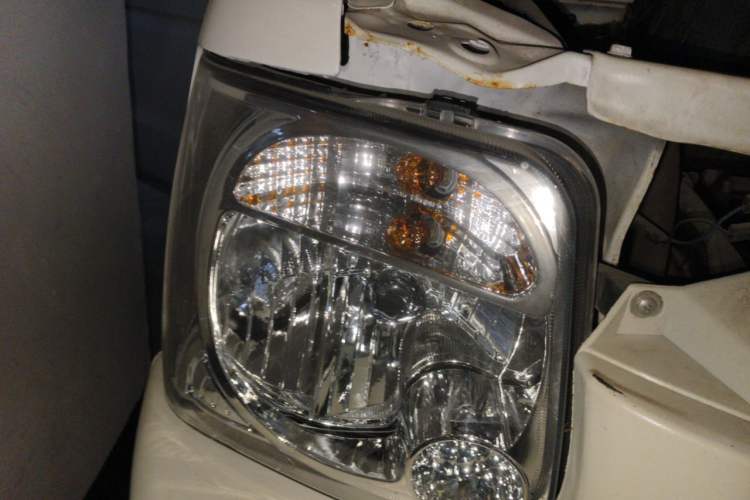 Used Suzuki Wagon R 2015 1.0L Manual Comfort Model Right Front Headlight
