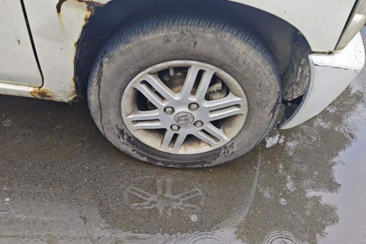 Used Suzuki Wagon R 2015 1.0L Manual Comfort Model Right Front Wheel Hub