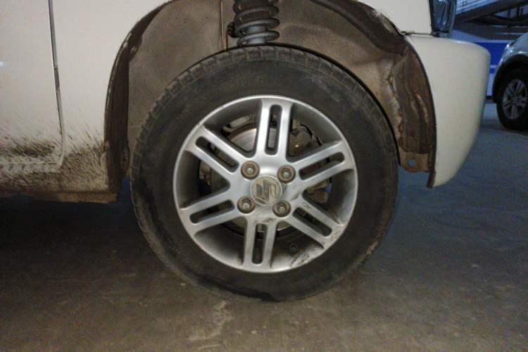 Used Suzuki Wagon R 2015 1.0L Manual Comfort Model Right Front Wheel Hub