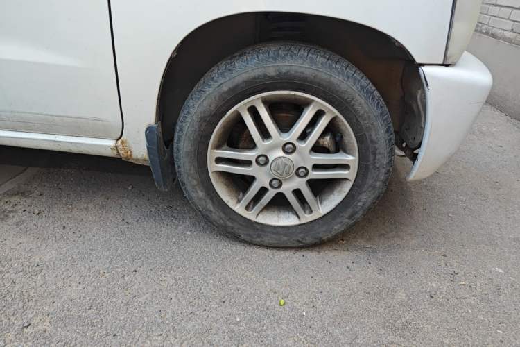 Used Suzuki Wagon R 2015 1.0L Manual Comfort Model Right Front Wheel Hub