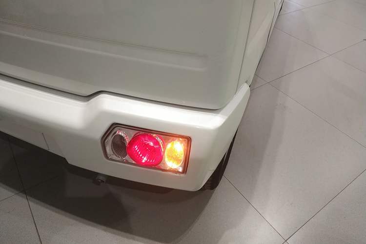 Used Suzuki Wagon R 2015 1.0L Manual Comfort Model Right Rear Taillight