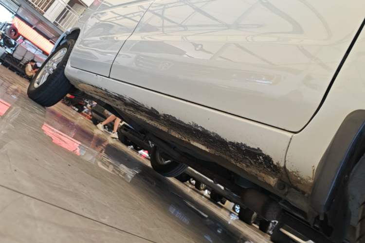 Used Suzuki Wagon R 2015 1.0L Manual Comfort Model Right Side Sill