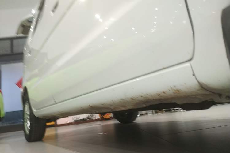 Used Suzuki Wagon R 2015 1.0L Manual Comfort Model Right Side Sill