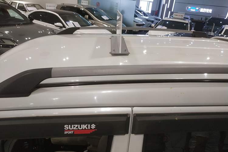 Used Suzuki Wagon R 2015 1.0L Manual Comfort Model Roof