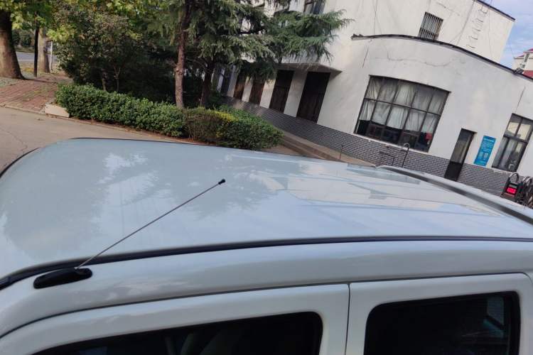 Used Suzuki Wagon R 2015 1.0L Manual Utility Model Roof
