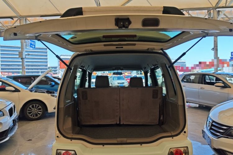 Used Suzuki Wagon R 2015 1.0L Manual Comfort Model Trunk