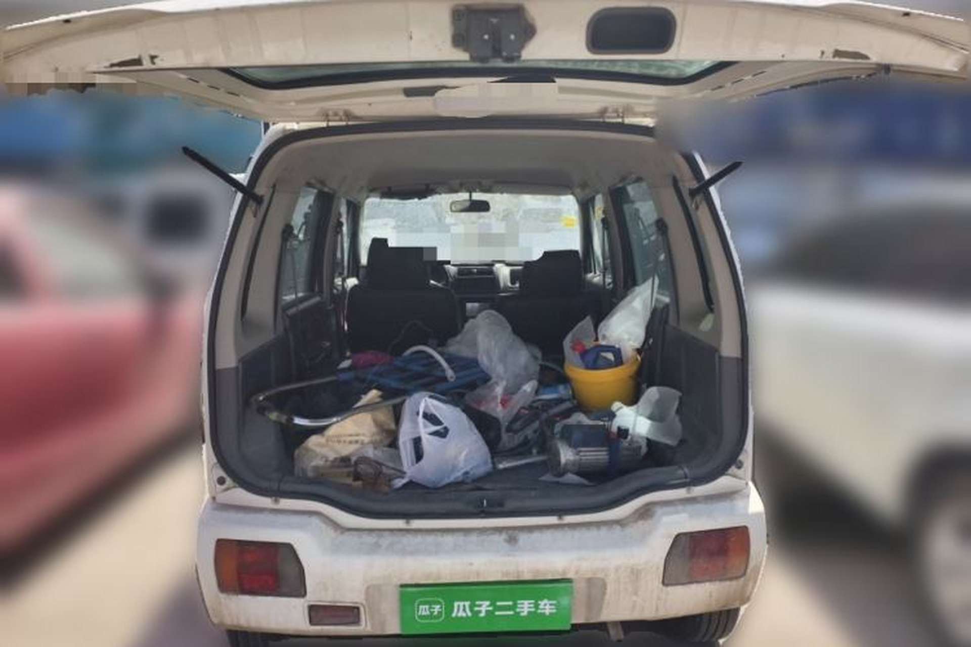 Used Suzuki Wagon R 2015 1.0L Manual Comfort Model Trunk
