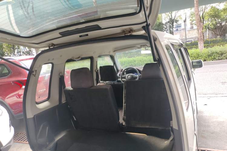 Used Suzuki Wagon R 2015 1.4L Manual All-Around Model Trunk