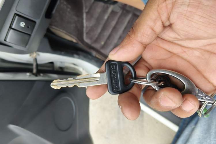 Used Suzuki Wagon R 2015 1.4L Manual All-Around Model Vehicle Key