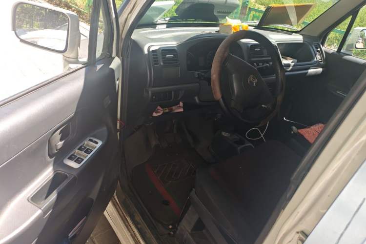 Used Suzuki Wagon R 2016 1.4L Manual Ultra-Value Model Driver Seat