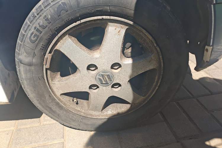 Used Suzuki Wagon R 2016 1.4L Manual Ultra-Value Model Right Front Wheel Hub