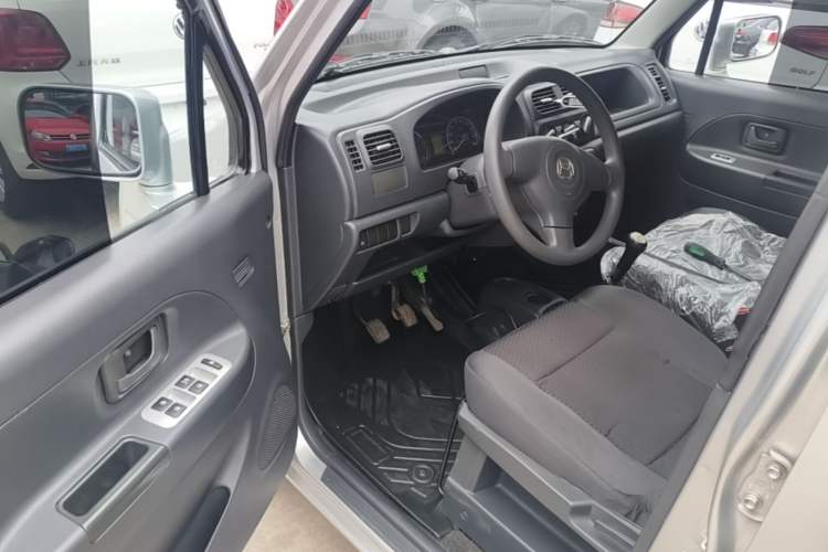 Used Suzuki Wagon R 2016 1.4L Manual Value Model Driver Seat