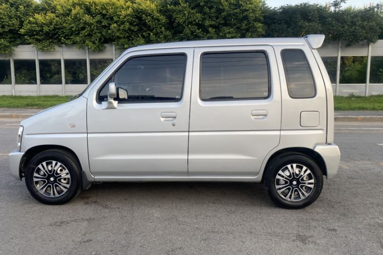 Used Suzuki Wagon R 2016 1.4L Manual Value Model Exterior 5