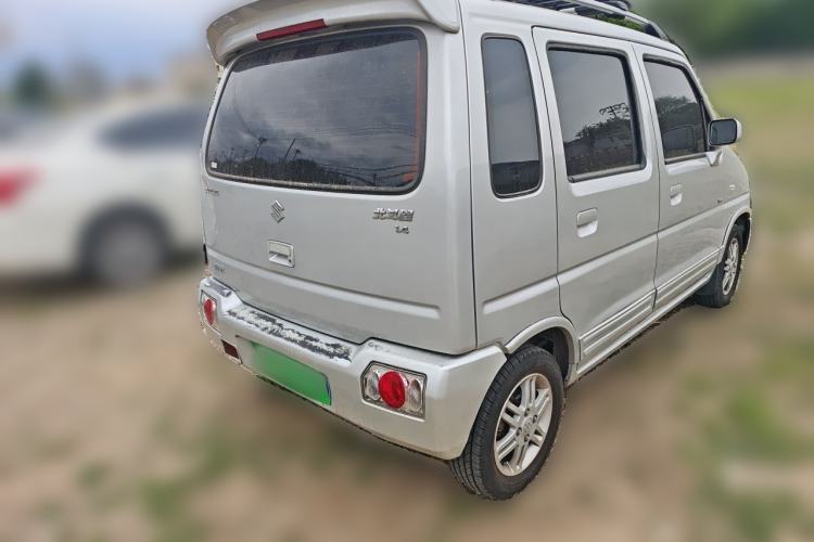 Used Suzuki Wagon R 2016 1.4L Manual Ultra-Value Model Exterior 5