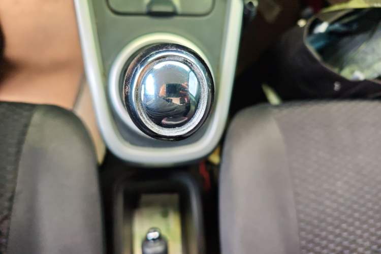 Used Suzuki Wagon R 2016 1.4L Manual Ultra-Value Model Gear Lever