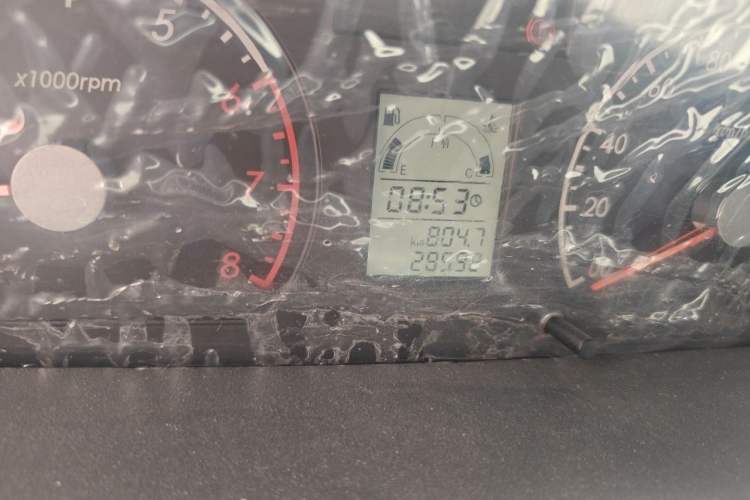 Used Suzuki Wagon R 2016 1.4L Manual Value Model Odometer Close Up