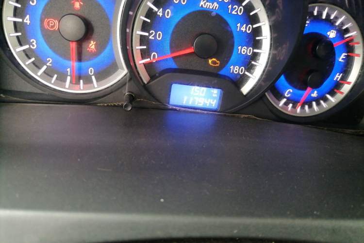 Used Suzuki Wagon R 2016 1.4L Manual Ultra-Value Model Odometer Close Up