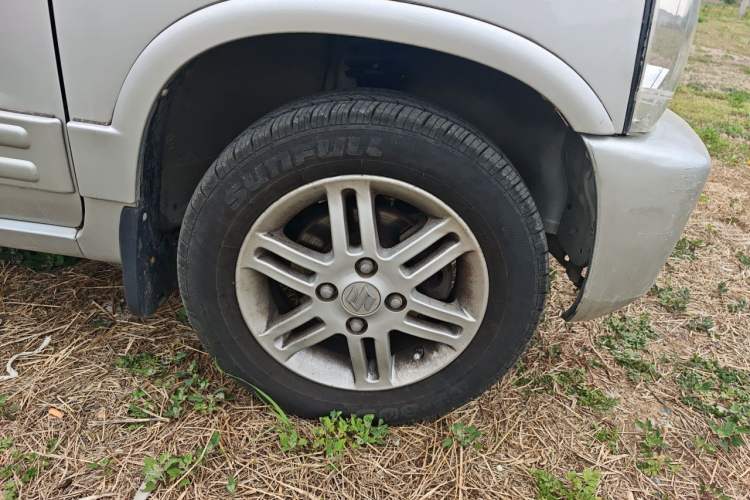 Used Suzuki Wagon R 2016 1.4L Manual Ultra-Value Model Right Front Wheel Hub