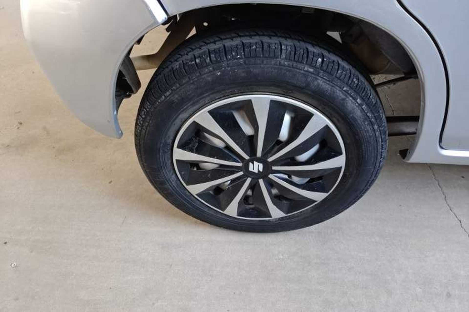 Used Suzuki Wagon R 2016 1.4L Manual Value Model Right Rear Wheel Hub