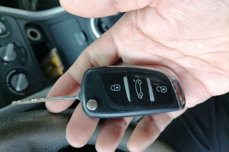 Used Suzuki Wagon R 2016 1.4L Manual Ultra-Value Model Vehicle Key