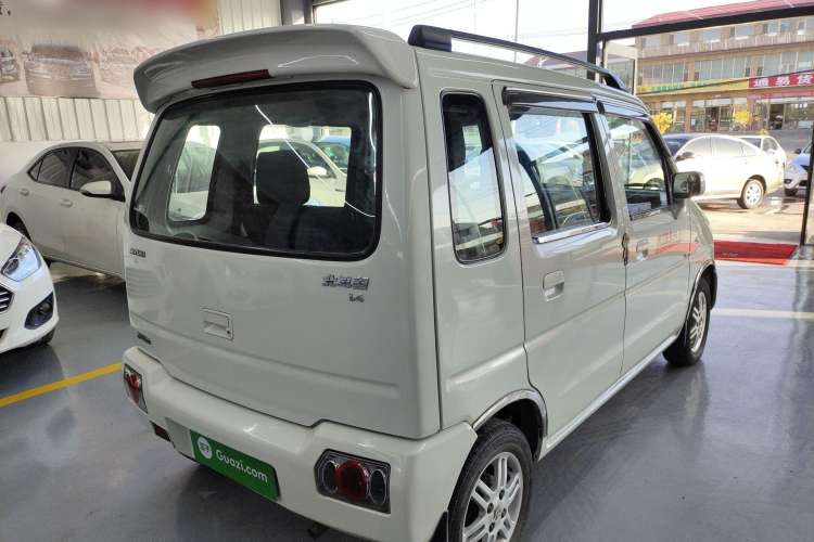 Used Suzuki Wagon R 2016 1.4L Manual Ultra-Value Model Exterior 3