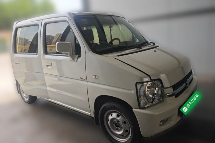 Used Suzuki Wagon R 2016 1.4L Manual Value Model Front Right 45 Deg