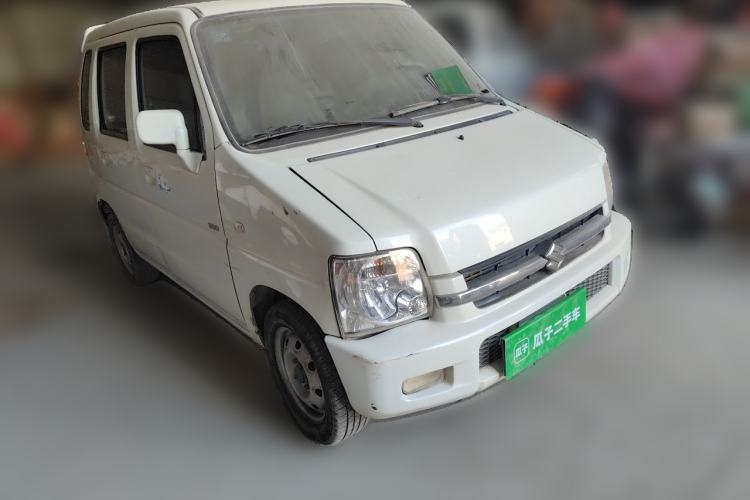 Used Suzuki Wagon R 2016 1.4L Manual Value Model Front Right 45 Deg