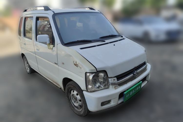 Used Suzuki Wagon R 2016 1.4L Manual Value Model Front Right 45 Deg