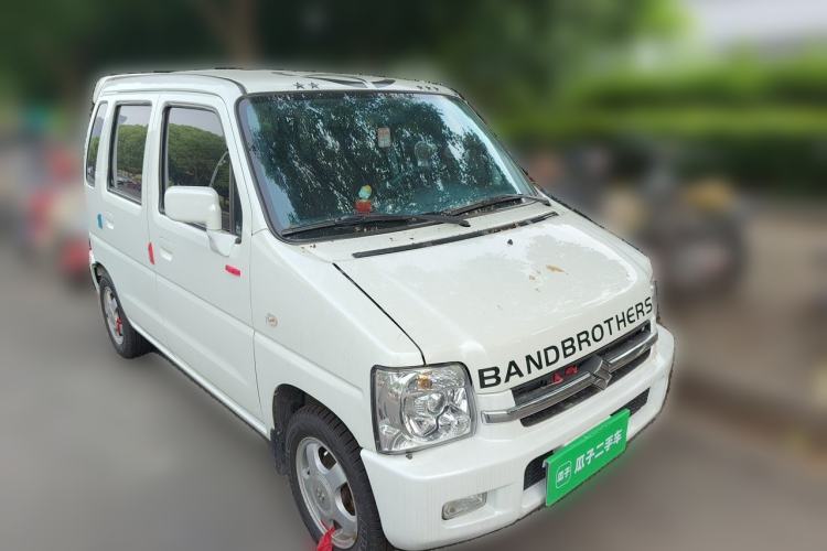 Used Suzuki Wagon R 2016 1.4L Manual Value Model Front Right 45 Deg
