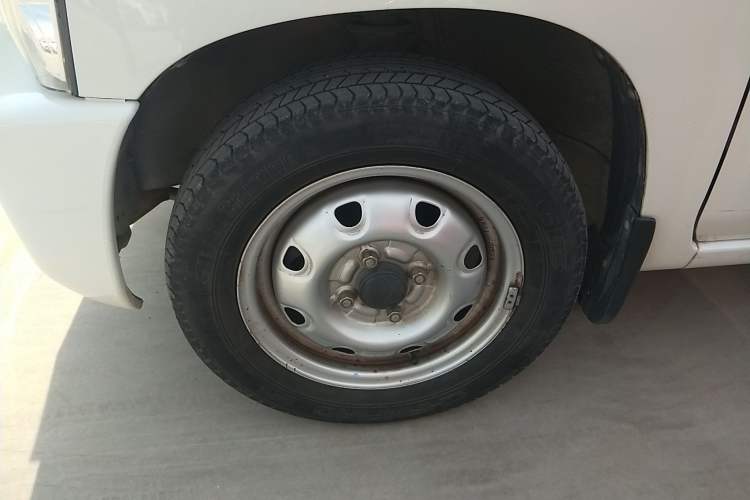 Used Suzuki Wagon R 2016 1.4L Manual Value Model Left Front Wheel Hub