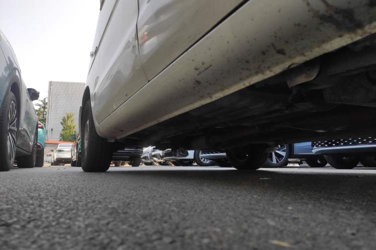 Used Suzuki Wagon R 2016 1.4L Manual Value Model Left Side Sill