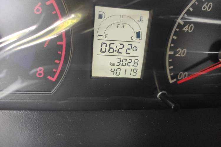 Used Suzuki Wagon R 2016 1.4L Manual Value Model Odometer Close Up