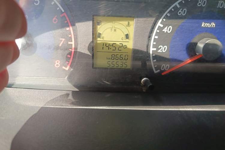 Used Suzuki Wagon R 2016 1.4L Manual Value Model Odometer Close Up