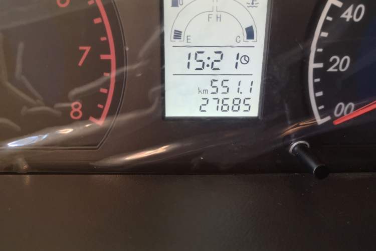 Used Suzuki Wagon R 2016 1.4L Manual Value Model Odometer Close Up