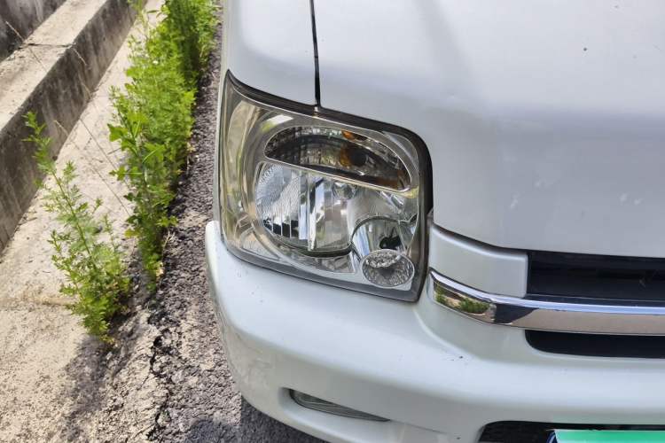 Used Suzuki Wagon R 2016 1.4L Manual Value Model Right Front Headlight
