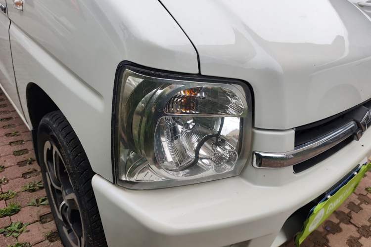 Used Suzuki Wagon R 2016 1.4L Manual Value Model Right Front Headlight