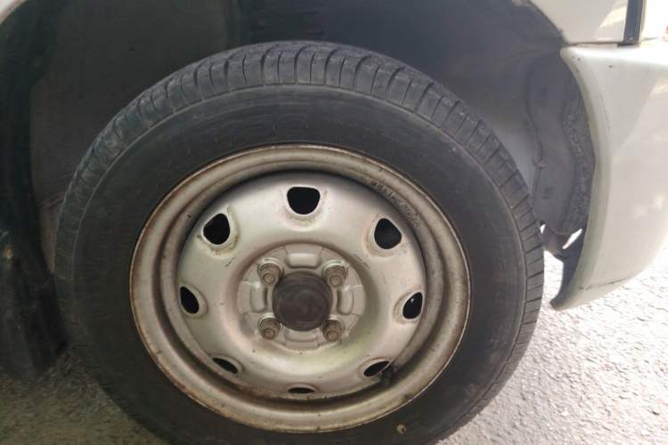 Used Suzuki Wagon R 2016 1.4L Manual Value Model Right Front Wheel Hub