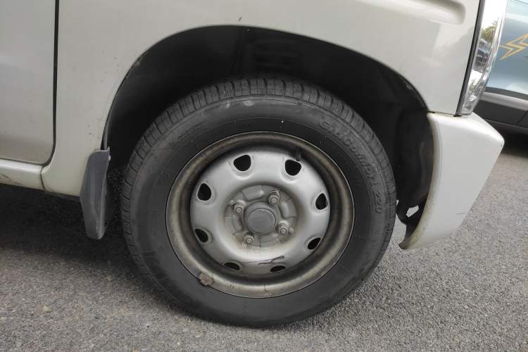 Used Suzuki Wagon R 2016 1.4L Manual Value Model Right Front Wheel Hub