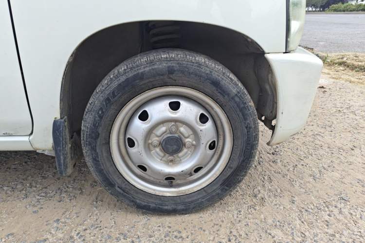 Used Suzuki Wagon R 2016 1.4L Manual Value Model Right Front Wheel Hub