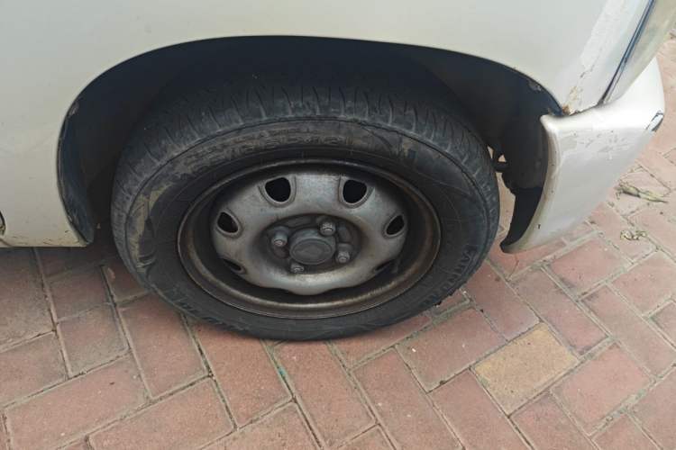 Used Suzuki Wagon R 2016 1.4L Manual Value Model Right Front Wheel Hub