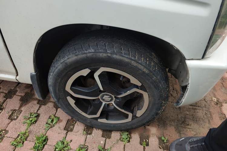 Used Suzuki Wagon R 2016 1.4L Manual Value Model Right Front Wheel Hub