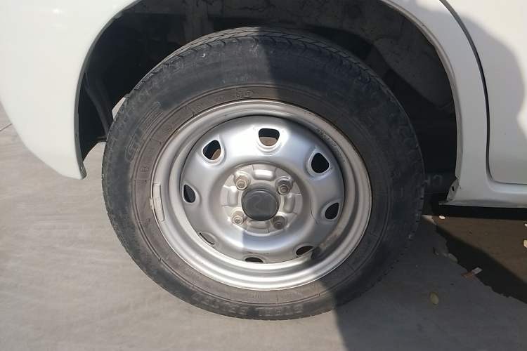Used Suzuki Wagon R 2016 1.4L Manual Value Model Right Rear Wheel Hub