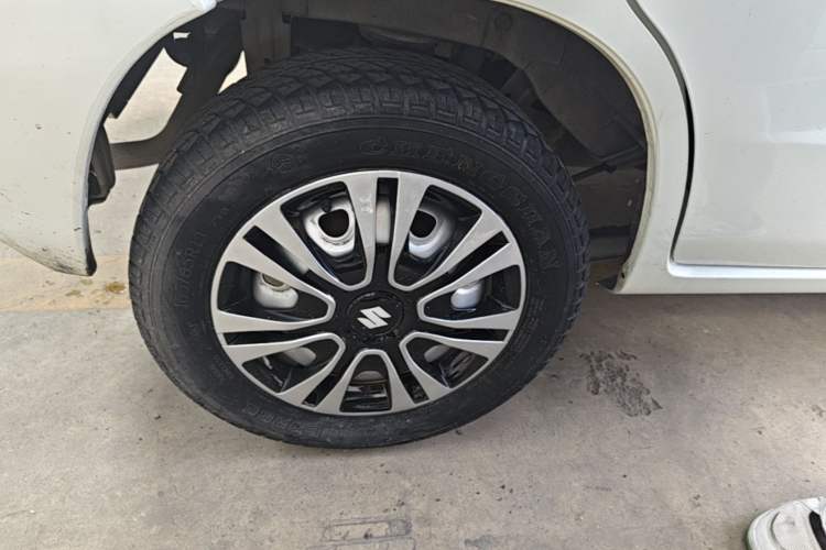 Used Suzuki Wagon R 2016 1.4L Manual Value Model Right Rear Wheel Hub