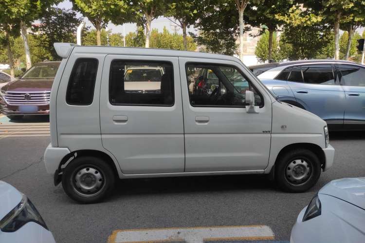 Used Suzuki Wagon R 2016 1.4L Manual Value Model Right Side