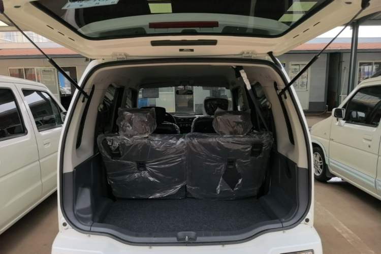 Used Suzuki Wagon R 2016 1.4L Manual Value Model Trunk
