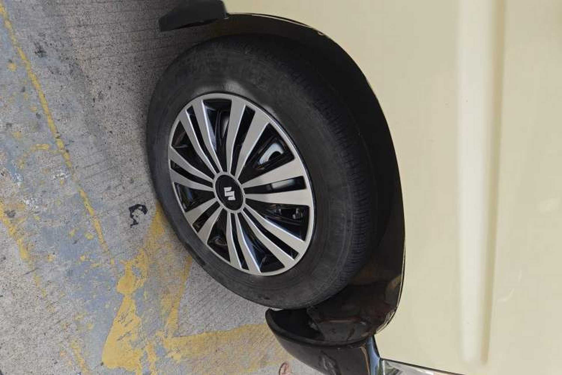 Used Suzuki Wagon R 2016 1.4L Manual Value Model Right Front Wheel Hub