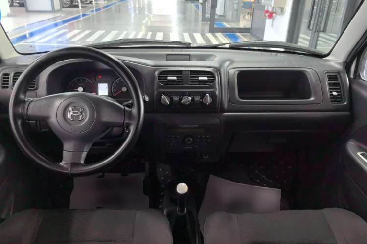 Used Suzuki Wagon R 2019 1.4L Manual Classic Model Center Console