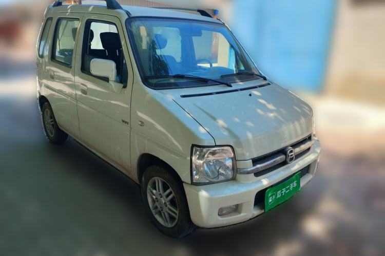 Used Suzuki Wagon R 2019 1.4L Manual Deluxe Edition Front Right 45 Deg