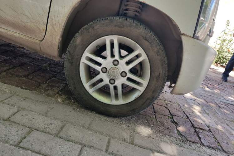 Used Suzuki Wagon R 2019 1.4L Manual Deluxe Edition Right Front Wheel Hub