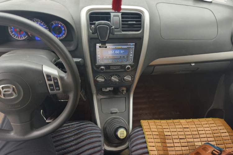 Used Suzuki Wagon R X5 2013 Cruise Edition 1.4L VVT Standard Model Audio And AC Panel